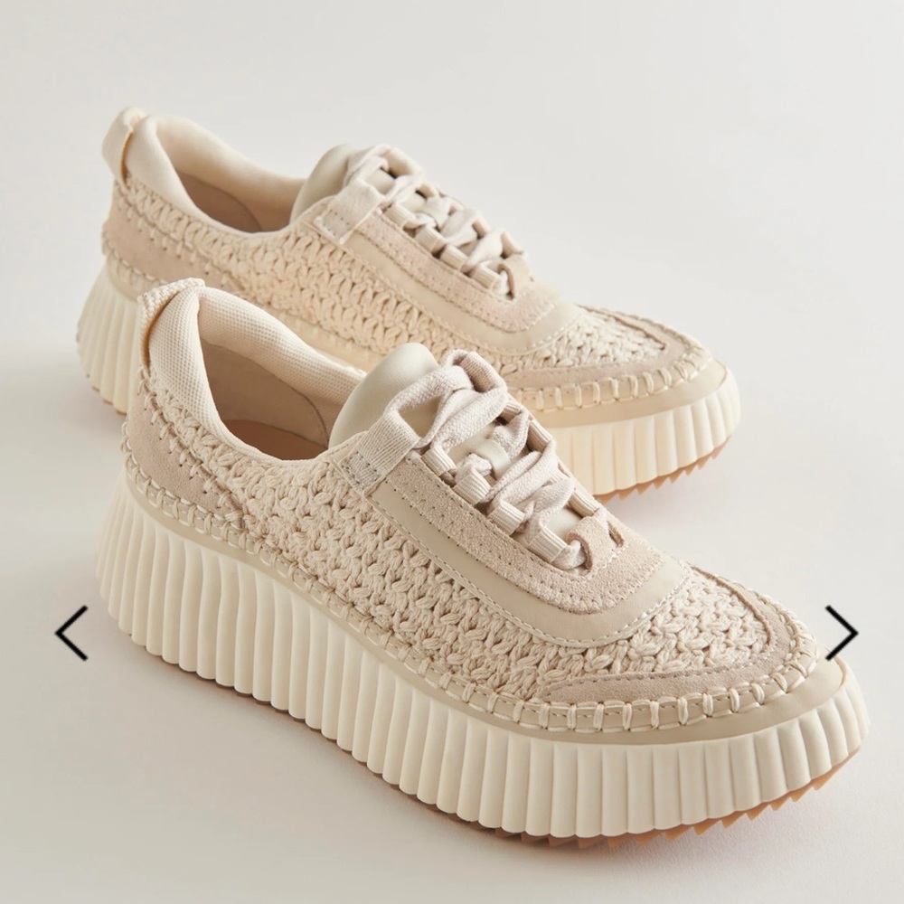 Dolce Vita Dolan Sneakers Size 8.5